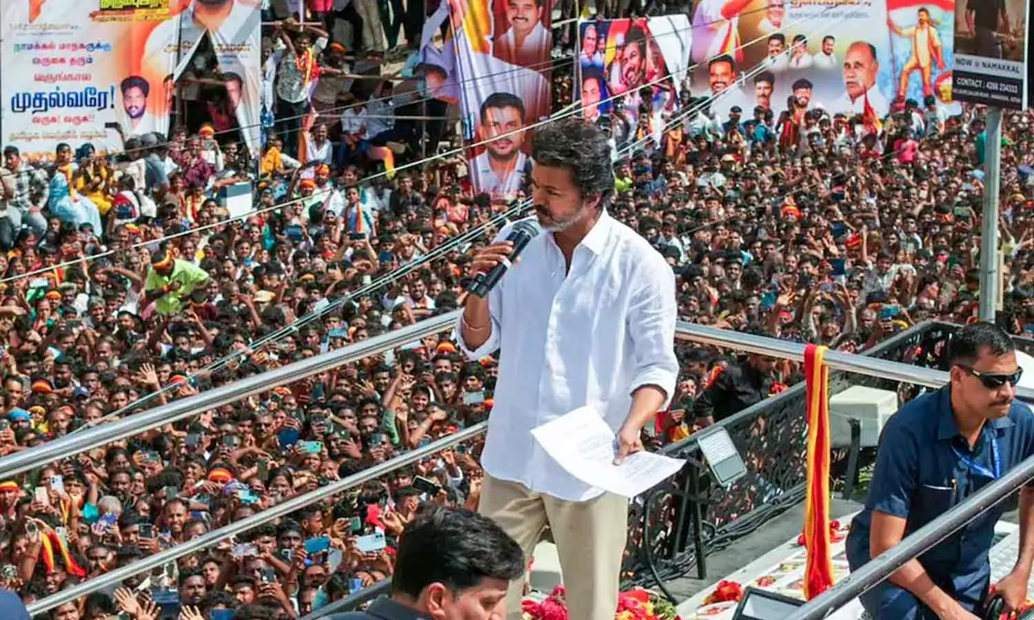 വിജയ് എത്തുന്ന സമയം കൃത്യമായി അറിയിക്കണം; പുതുച്ചേരിയില് ടിവികെ റാലിക്ക് നിയന്ത്രണങ്ങളുമായി പൊലീസ് വിജയ് എത്തുന്ന സമയം കൃത്യമായി അറിയിക്കണം; പുതുച്ചേരിയില് ടിവികെ റാലിക്ക് നിയന്ത്രണങ്ങളുമായി പൊലീസ്