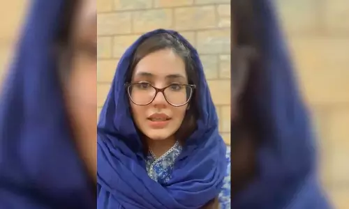 ഭർത്താവ് എന്നെ ഉപേക്ഷിച്ച് രഹസ്യ വിവാഹത്തിനൊരുങ്ങുന്നു; മോദിയോട് സഹായം അഭ്യർഥിച്ച് പാക് യുവതി ഭർത്താവ് എന്നെ ഉപേക്ഷിച്ച് രഹസ്യ വിവാഹത്തിനൊരുങ്ങുന്നു; മോദിയോട് സഹായം അഭ്യർഥിച്ച് പാക് യുവതി