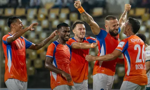 സൂപ്പർ കപ്പ് കിരീടം എഫ്സി ഗോവക്ക്; പെനാൽറ്റി ഷൂട്ടൗട്ടിൽ ഈസ്റ്റ് ബംഗാളിനെ കീഴടക്കി സൂപ്പർ കപ്പ് കിരീടം എഫ്സി ഗോവക്ക്; പെനാൽറ്റി ഷൂട്ടൗട്ടിൽ ഈസ്റ്റ് ബംഗാളിനെ കീഴടക്കി