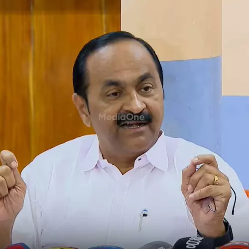 ജമാഅത്തെ ഇസ്‌ലാമി സിപിഎമ്മിന്റെ കൂടെ നിൽക്കുമ്പോൾ മതേതരം, കോൺഗ്രസിന്റെ കൂടെ നിന്നാൽ വർഗീയം: വി.ഡി സതീശൻ