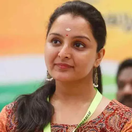 നടി ആക്രമിച്ചതിന് പിന്നിൽ ക്രിമിനൽ ഗൂഢാലോചനയുണ്ട് ; ആദ്യം പറഞ്ഞത് മഞ്ജു വാര്യർ