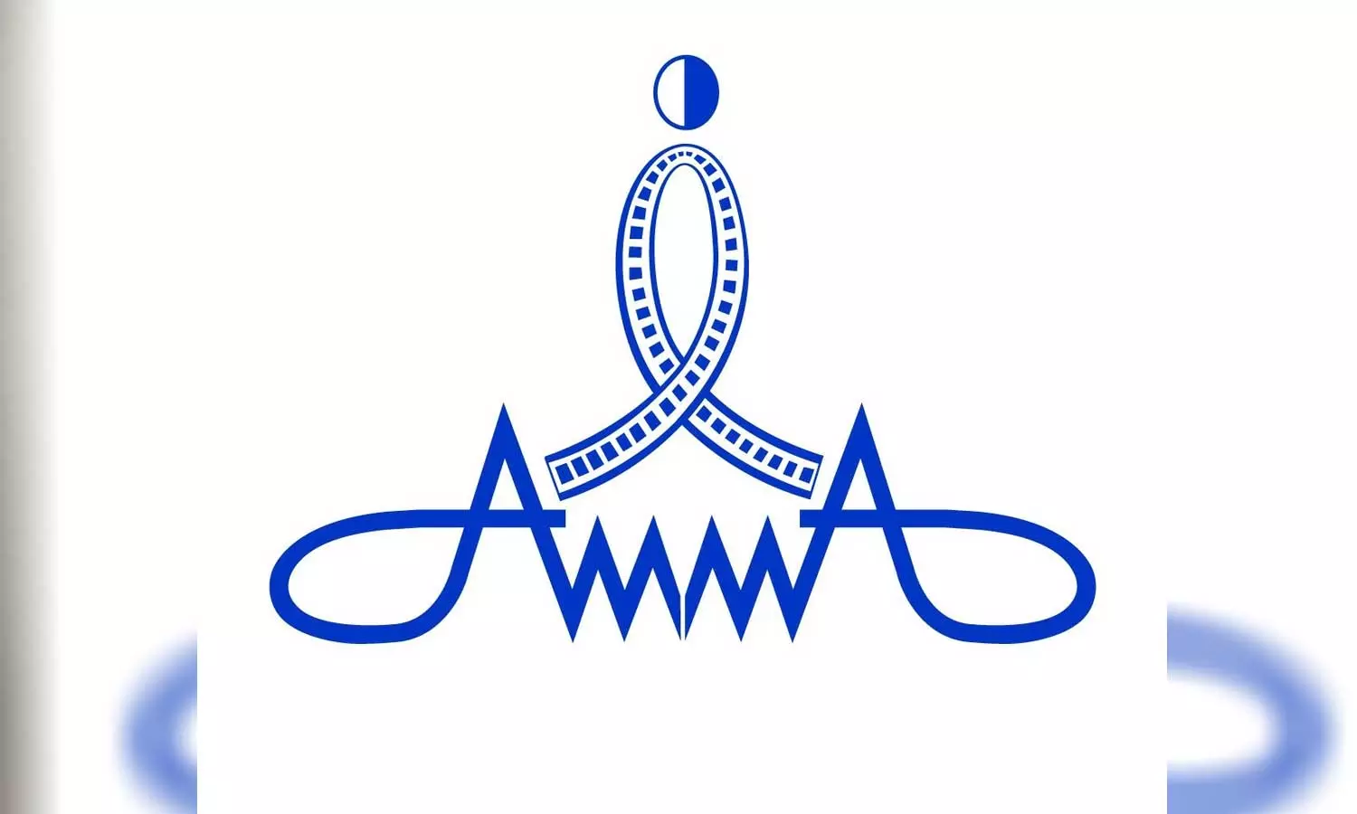 നിയമം നീതിയുടെ വഴിക്ക് നീങ്ങട്ടെ, കോടതിയെ ബഹുമാനിക്കുന്നു; പ്രതികരണവുമായി അമ്മ