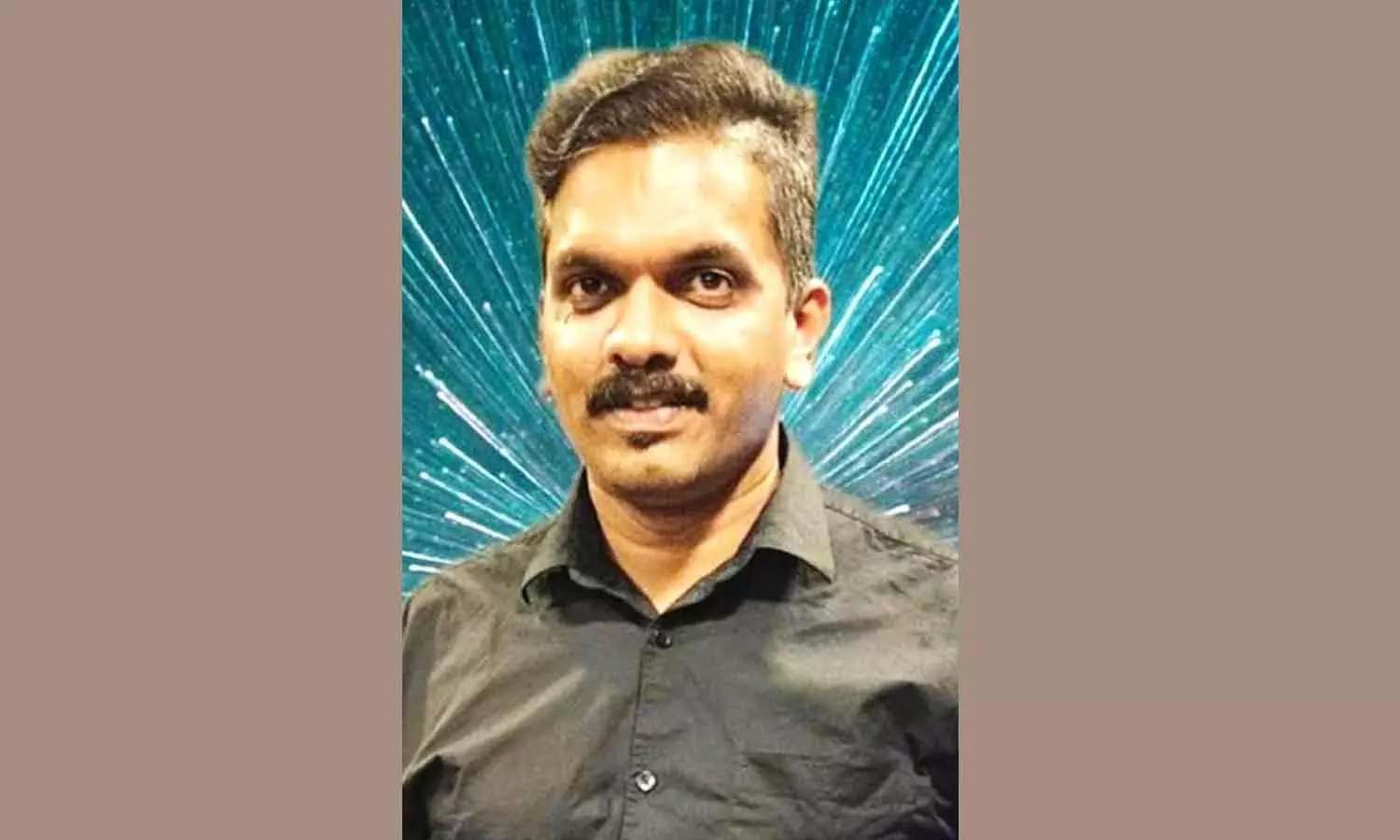 Expatriate Malayali dies in Oman after suffering heart attack while on his way to work Expatriate Malayali dies in Oman after suffering heart attack while on his way to work
