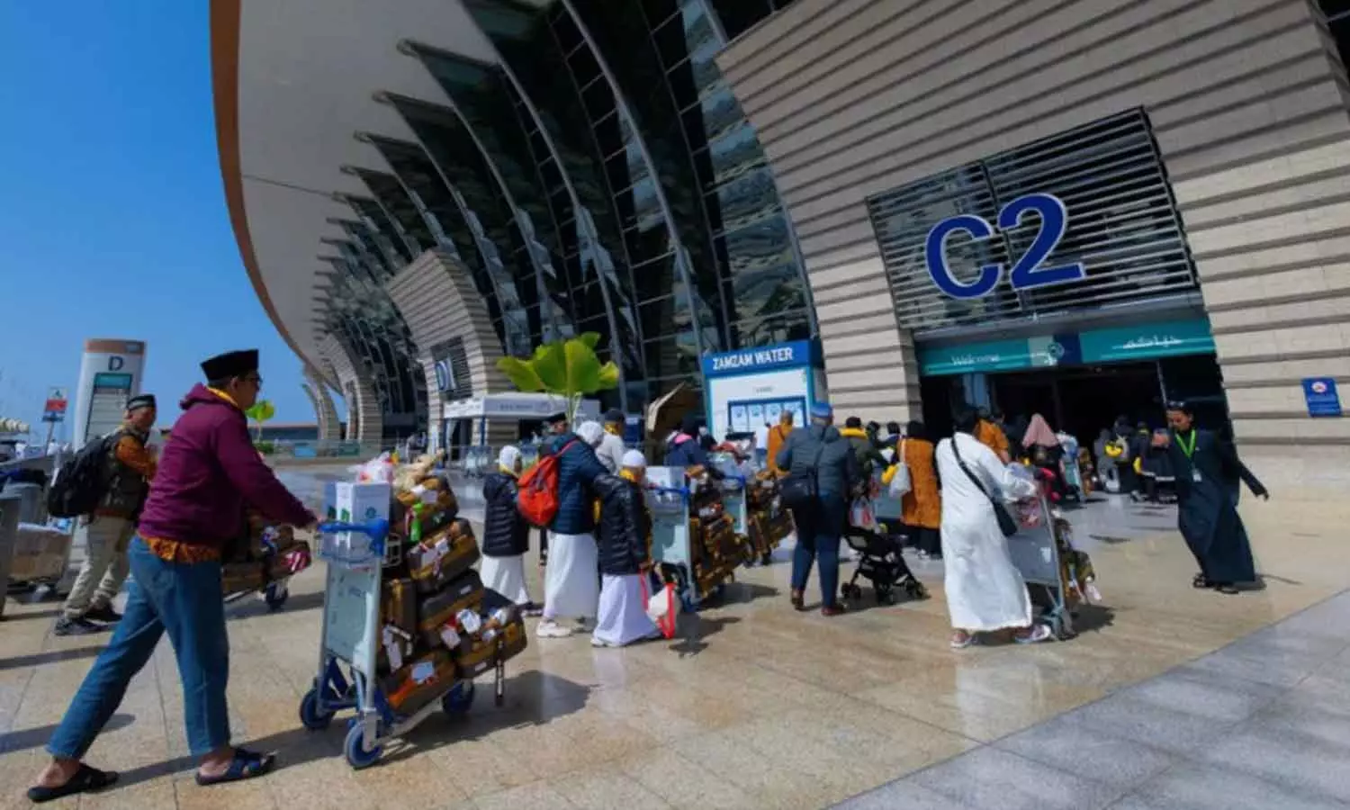 48.6 ലക്ഷം യാത്രക്കാർ: നവംബറിൽ റെക്കോഡ് നേട്ടവുമായി ജിദ്ദ അന്താരാഷ്ട്ര വിമാനത്താവളം 48.6 ലക്ഷം യാത്രക്കാർ: നവംബറിൽ റെക്കോഡ് നേട്ടവുമായി ജിദ്ദ അന്താരാഷ്ട്ര വിമാനത്താവളം