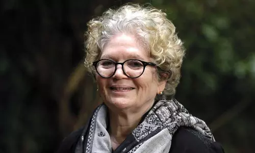 നടിയെ അക്രമിച്ച കേസ്: ഇരുണ്ടും ഇളിഞ്ഞും ഇക്കണ്ടകാലം നമുക്കിടയിൽ നടന്നവന്റെ മുഖം ഹണി വർഗീസിന്റെ വിധി വന്നിട്ടും പഴയപോലെ ആയിട്ടില്ല, കോടതിവിധി തള്ളിക്കളയുന്നു; സാറ ജോസഫ് നടിയെ അക്രമിച്ച കേസ്: ഇരുണ്ടും ഇളിഞ്ഞും ഇക്കണ്ടകാലം നമുക്കിടയിൽ നടന്നവന്റെ മുഖം ഹണി വർഗീസിന്റെ വിധി വന്നിട്ടും പഴയപോലെ ആയിട്ടില്ല, കോടതിവിധി തള്ളിക്കളയുന്നു; സാറ ജോസഫ്