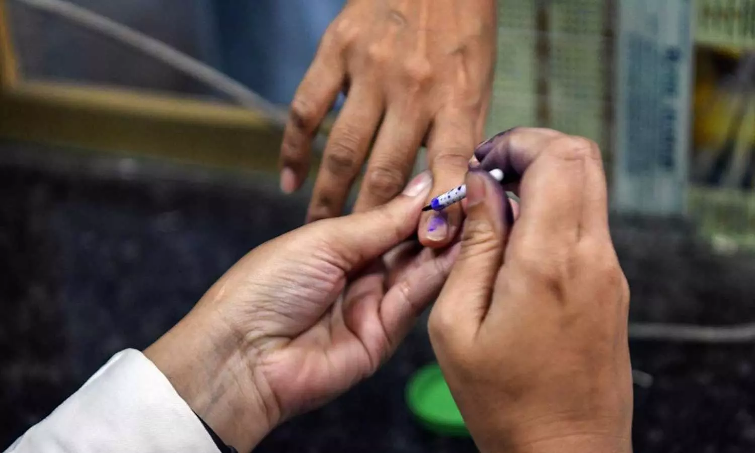 ആദ്യഘട്ട വിധിയെഴുത്ത് ഇന്ന്; തിരുവനന്തപുരം മുതൽ എറണാകുളം വരെ ഏഴ് ജില്ലകൾ ബൂത്തിലേക്ക്