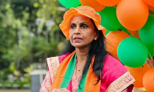 പ്രീ പോൾ സർവേ ഫലം പരസ്യപ്പെടുത്തി; ആർ.ശ്രീലേഖക്കെതിരെ തെരഞ്ഞെടുപ്പ് കമ്മീഷന്റെ നടപടി പ്രീ പോൾ സർവേ ഫലം പരസ്യപ്പെടുത്തി; ആർ.ശ്രീലേഖക്കെതിരെ തെരഞ്ഞെടുപ്പ് കമ്മീഷന്റെ നടപടി