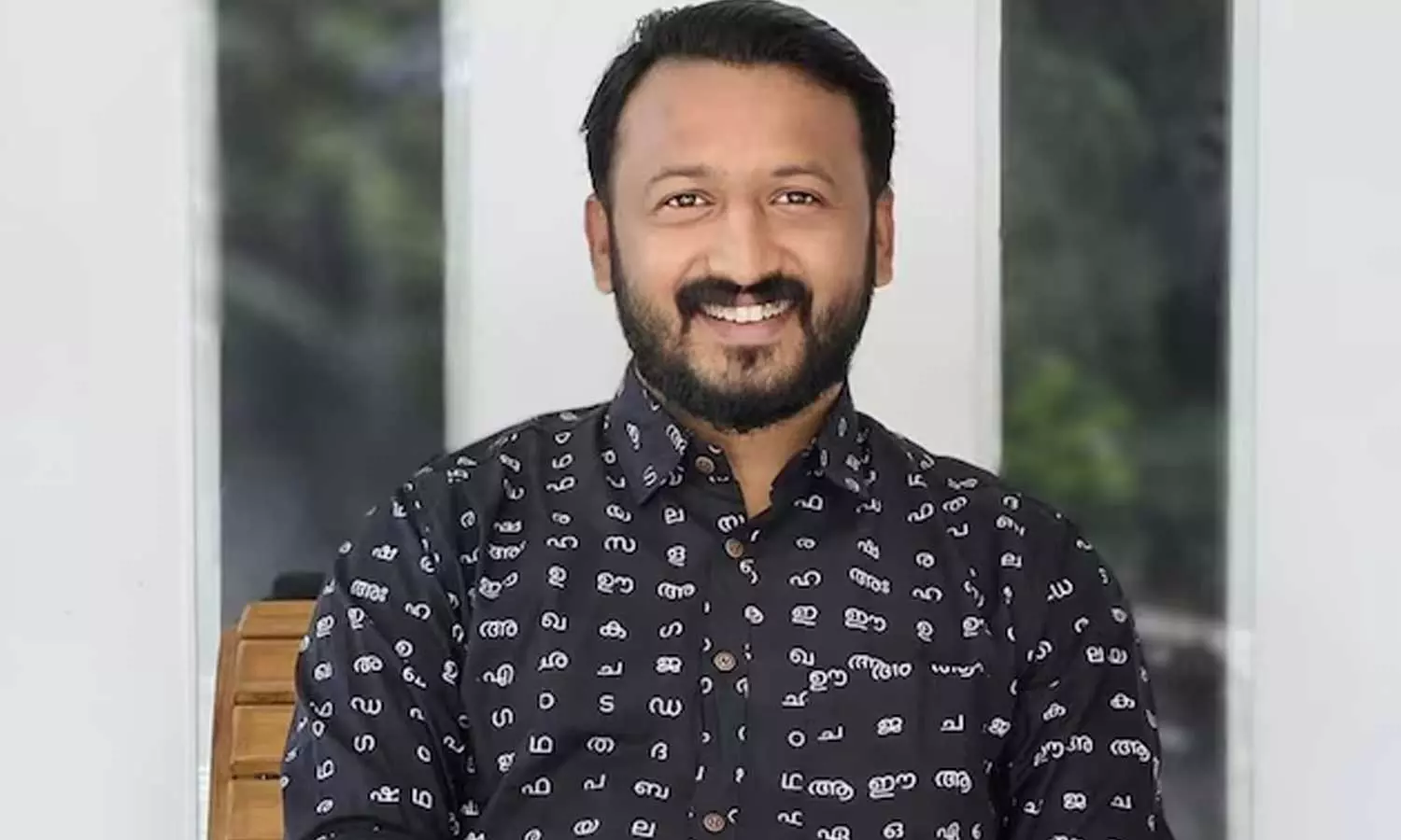 ബലാത്സംഗ കേസ്:രാഹുൽ മാങ്കൂട്ടത്തിലിന് മുന്കൂര് ജാമ്യം ബലാത്സംഗ കേസ്:രാഹുൽ മാങ്കൂട്ടത്തിലിന് മുന്കൂര് ജാമ്യം