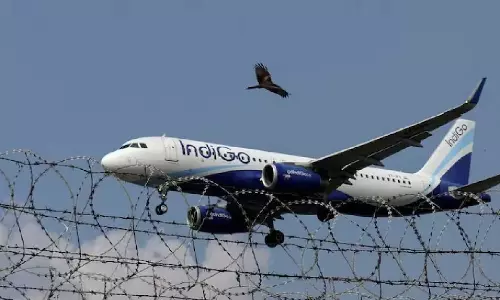 ഇന്ഡിഗോ പ്രതിസന്ധി: ഡിജിസിഎയ്ക്ക് വീഴ്ച പറ്റിയോയെന്ന് പരിശോധിക്കുമെന്ന് വ്യോമയാനമന്ത്രി ഇന്ഡിഗോ പ്രതിസന്ധി: ഡിജിസിഎയ്ക്ക് വീഴ്ച പറ്റിയോയെന്ന് പരിശോധിക്കുമെന്ന് വ്യോമയാനമന്ത്രി