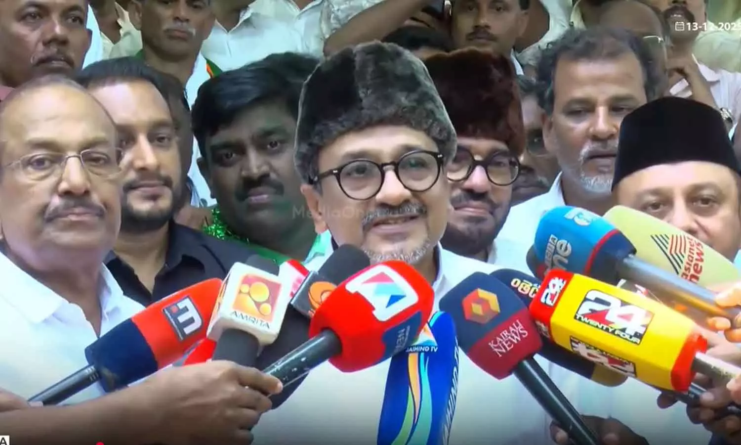 പെരിന്തൽമണ്ണയിൽ ചരിത്രം കുറിച്ച് യുഡിഎഫ്; നഗരസഭയിൽ 30 വർഷത്തെ ഇടത് ഭരണം അവസാനിച്ചു പെരിന്തൽമണ്ണയിൽ ചരിത്രം കുറിച്ച് യുഡിഎഫ്; നഗരസഭയിൽ 30 വർഷത്തെ ഇടത് ഭരണം അവസാനിച്ചു