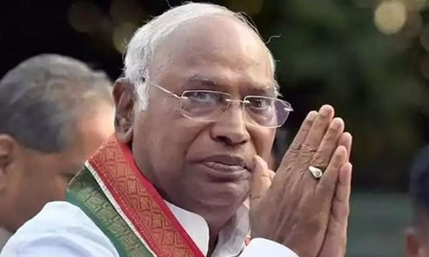 കേരളത്തിലെ ജനങ്ങൾക്ക് ഹൃദയംഗമമായ നന്ദി, നിയമസഭാ തെരഞ്ഞെടുപ്പിലും ഭൂരിപക്ഷം നേടും: മല്ലികാർജുൻ ഖാർഗെ കേരളത്തിലെ ജനങ്ങൾക്ക് ഹൃദയംഗമമായ നന്ദി, നിയമസഭാ തെരഞ്ഞെടുപ്പിലും ഭൂരിപക്ഷം നേടും: മല്ലികാർജുൻ ഖാർഗെ