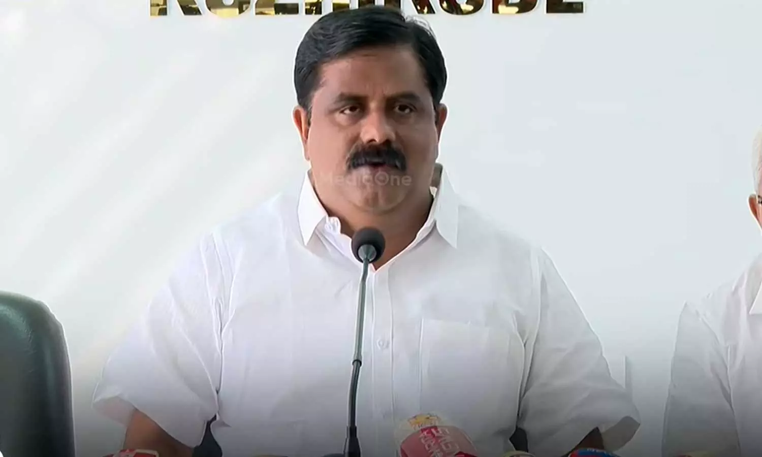 കോൺഗ്രസ് ആഹ്ലാദപ്രകടനം എവിടെയും അക്രമാസക്തമായിട്ടില്ല, സിപിഎം നാണംകെട്ട അക്രമസ്വഭാവം അവസാനിപ്പിക്കണം: കെ.പ്രവീൺ കുമാർ കോൺഗ്രസ് ആഹ്ലാദപ്രകടനം എവിടെയും അക്രമാസക്തമായിട്ടില്ല, സിപിഎം നാണംകെട്ട അക്രമസ്വഭാവം അവസാനിപ്പിക്കണം: കെ.പ്രവീൺ കുമാർ