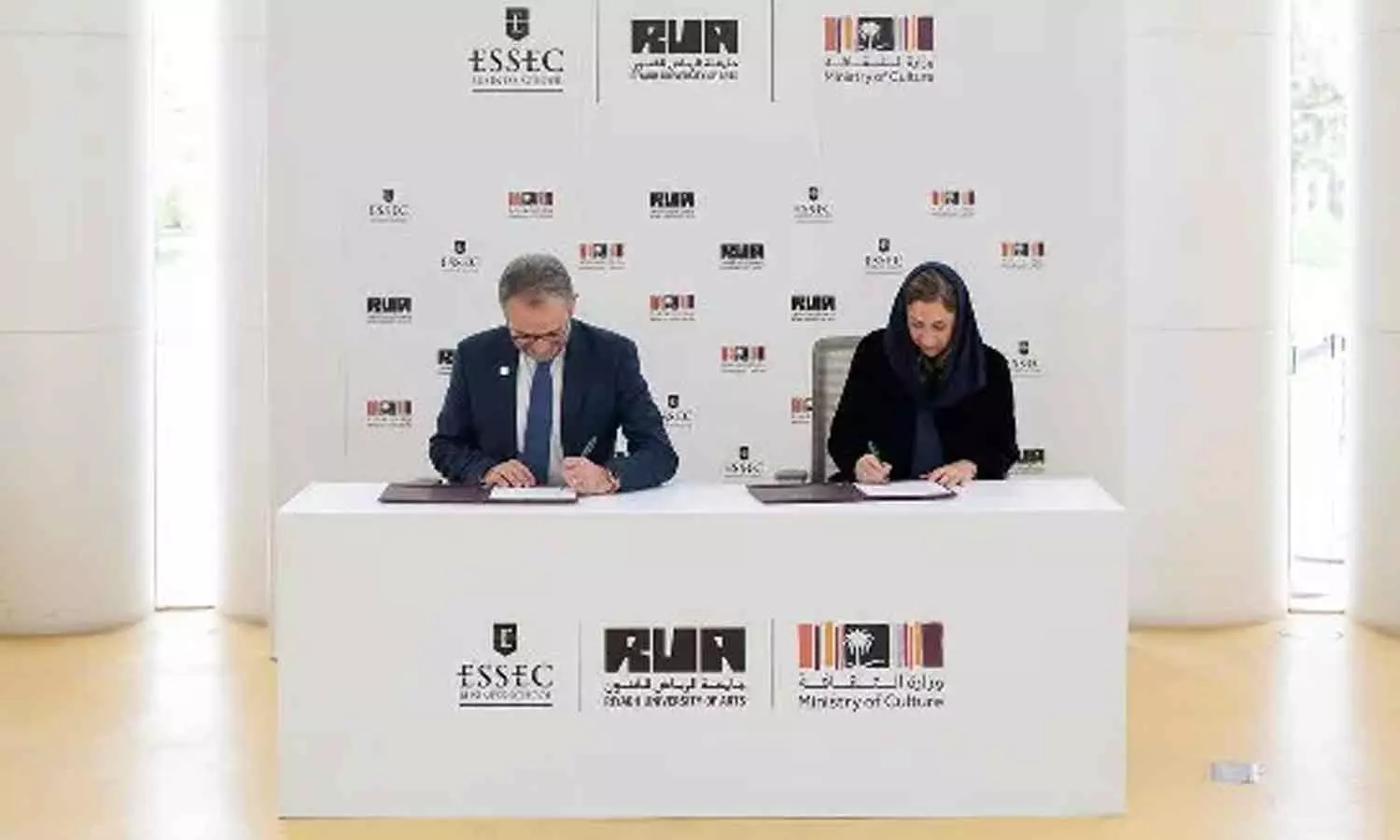 Saudi Ministry of Culture Signs Partnership with ESSEC Business School for Riyadh University of Arts Saudi Ministry of Culture Signs Partnership with ESSEC Business School for Riyadh University of Arts