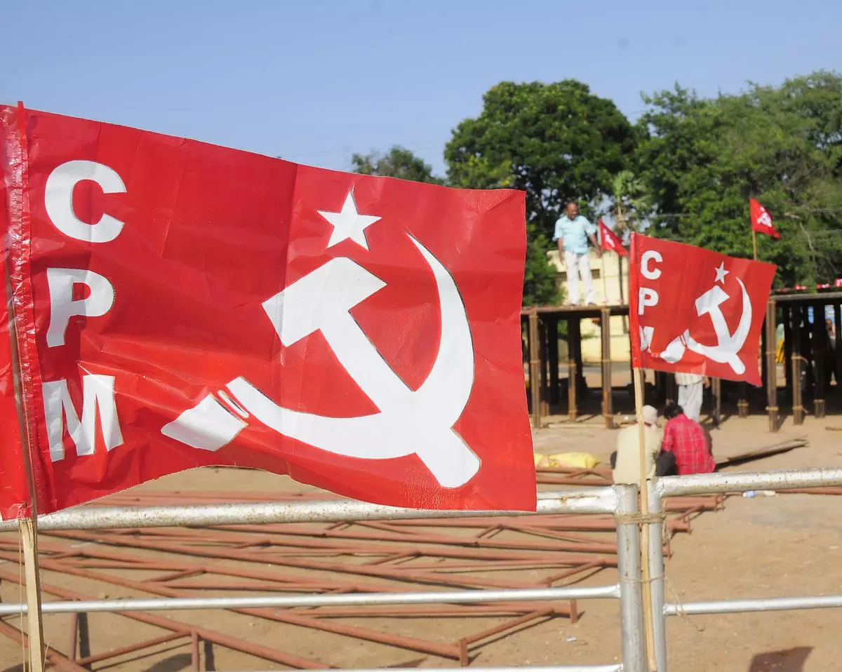 തദ്ദേശ തെരഞ്ഞെടുപ്പിലെ തോൽവി; സിപിഎം, സിപിഐ നേതൃയോഗങ്ങൾ ഇന്ന് തദ്ദേശ തെരഞ്ഞെടുപ്പിലെ തോൽവി; സിപിഎം, സിപിഐ നേതൃയോഗങ്ങൾ ഇന്ന്