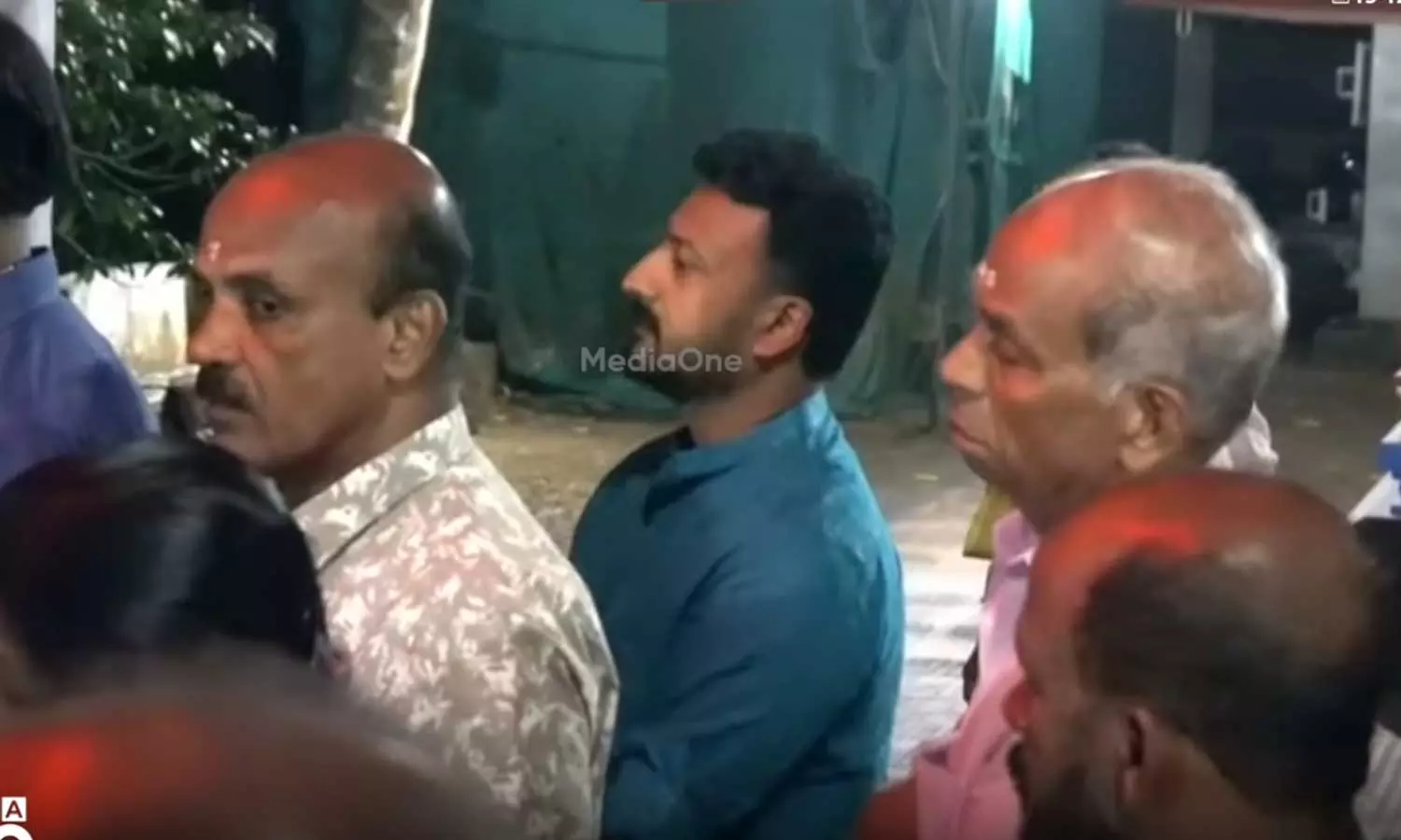 ജഡ്ജി അമ്മാവൻ നടയിൽ ദർശനം നടത്തി രാഹുൽ മാങ്കൂട്ടത്തിൽ