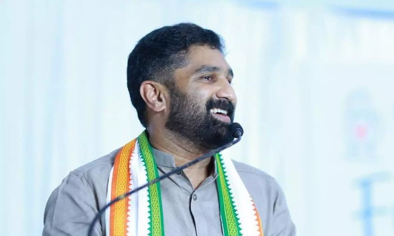 പോറ്റിയേ... പാരഡിപ്പാട്ടിൽ അപകടകരമായ ചർച്ചകളിലേക്ക് സിപിഎം വഴിതുറക്കുന്നു, കേരളം ജാഗ്രത പുലർത്തണം: വി.ടി ബൽറാം പോറ്റിയേ... പാരഡിപ്പാട്ടിൽ അപകടകരമായ ചർച്ചകളിലേക്ക് സിപിഎം വഴിതുറക്കുന്നു, കേരളം ജാഗ്രത പുലർത്തണം: വി.ടി ബൽറാം