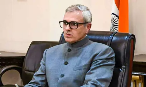 സ്വന്തം അജണ്ട നിർണയിക്കാൻ കോൺഗ്രസിന് സ്വാതന്ത്ര്യമുണ്ട്; വോട്ട് ചോരി ആരോപണത്തിൽ ഉമർ അബ്ദുല്ല സ്വന്തം അജണ്ട നിർണയിക്കാൻ കോൺഗ്രസിന് സ്വാതന്ത്ര്യമുണ്ട്; വോട്ട് ചോരി ആരോപണത്തിൽ ഉമർ അബ്ദുല്ല