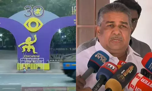 ഫലസ്തീൻ സിനിമകൾ വെട്ടിയൊതുക്കുന്നു, കേന്ദ്രം ആരെയോ ഭയപ്പെടുന്നു; മന്ത്രി സജി ചെറിയാന് ഫലസ്തീൻ സിനിമകൾ വെട്ടിയൊതുക്കുന്നു, കേന്ദ്രം ആരെയോ ഭയപ്പെടുന്നു; മന്ത്രി സജി ചെറിയാന്