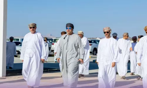 ഒമാൻ ഗവർണർമാരുടെ നേതൃത്വത്തിൽ വികസന പദ്ധതികൾ വിലയിരുത്തി ഒമാൻ ഗവർണർമാരുടെ നേതൃത്വത്തിൽ വികസന പദ്ധതികൾ വിലയിരുത്തി