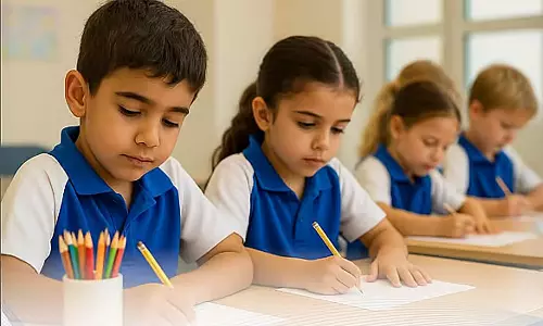 ഒരു വർഷം പാഴാകുമെന്ന ആശങ്ക വേണ്ട! യുഎഇയിൽ ഇനി കെജി, ഗ്രേഡ് 1 സ്കൂൾ പ്രവേശന പ്രായപരിധിക്ക് പുതിയ തിയ്യതി