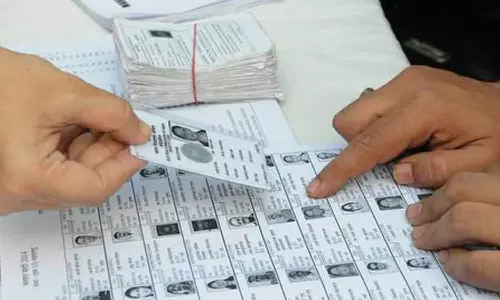 അഞ്ച് സംസ്ഥാനങ്ങളിലായി ഒഴിവാക്കിയത് ഒരു കോടി വോട്ടർമാരെ; ആശങ്കയുയർത്തി എസ്‌ഐആർ കരട് പട്ടിക