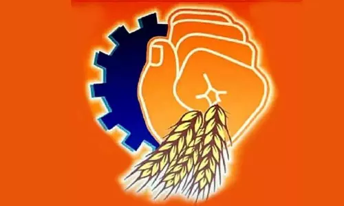 ക്രിസ്മസ് ആഘോഷത്തിൽ ഗണഗീതം പാടണമെന്ന് ബിഎംഎസ്; വിവാദമായതോടെ തപാൽ വകുപ്പ് ക്രിസ്മസ് ആഘോഷം വേണ്ടെന്ന് വച്ചു