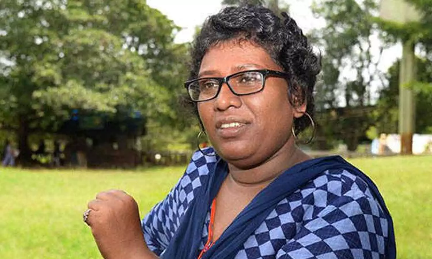 ‘ശബരിമലയിൽ അമ്മിണിമാരെ കേറ്റിയേ... എന്ന പ്രയോഗത്തെ ആവിഷ്കാര സ്വാതന്ത്ര്യം ആയിട്ടേ ഞാൻ കാണുന്നുള്ളൂ’-ബിന്ദു അമ്മിണി ‘ശബരിമലയിൽ അമ്മിണിമാരെ കേറ്റിയേ... എന്ന പ്രയോഗത്തെ ആവിഷ്കാര സ്വാതന്ത്ര്യം ആയിട്ടേ ഞാൻ കാണുന്നുള്ളൂ’-ബിന്ദു അമ്മിണി