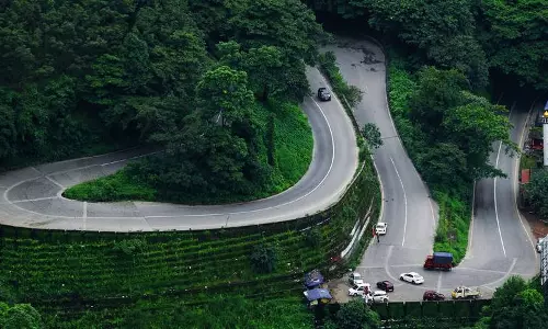 താമരശ്ശേരി ചുരത്തിൽ വീണ്ടും ഗതാഗത കുരുക്ക്