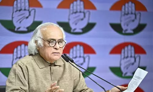 പാർലമെന്റിന്റെ ശൈത്യകാല സമ്മേളനം: സർക്കാർ ടാഗോറിനെ അപമാനിച്ച് തുടങ്ങി, ഗാന്ധിജിയെ അപമാനിച്ച് അവസാനിപ്പിച്ചു- കോൺഗ്രസ്