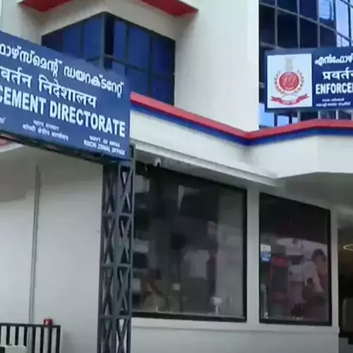 ശബരിമല സ്വർണക്കൊള്ള കേസ്; മുഴുവൻ രേഖകളും ഇഡിക്ക് കെെമാറി എസ്ഐടി