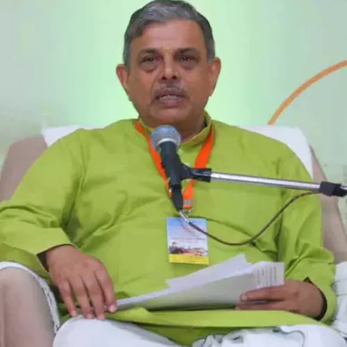 ഹിന്ദു മതം പരമോന്നതം; മുസ്‌ലിംകൾ സൂര്യ നമസ്‌കാരം ചെയ്യണം, നദികളെ ആരാധിക്കണം: ആർഎസ്എസ് നേതാവ്