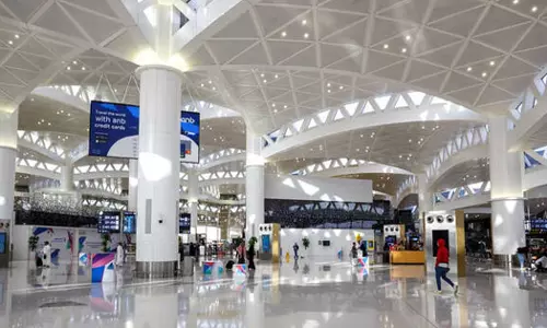 റിയാദ് വിമാനത്താവളത്തിൽ താറുമാറായ വിമാന സർവീസുകൾ പുനസ്ഥാപിച്ചതായി സൗദി സിവിൽ ഏവിയേഷൻ അതോറിറ്റി