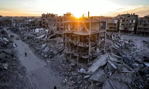 ഗസ്സ വെടിനിർത്തൽ രണ്ടാംഘട്ടം; ഹമാസ് നേതൃത്വവുമായി മധ്യസ്ഥ രാജ്യങ്ങൾ ആശയവിനിമയം തുടങ്ങി ഗസ്സ വെടിനിർത്തൽ രണ്ടാംഘട്ടം; ഹമാസ് നേതൃത്വവുമായി മധ്യസ്ഥ രാജ്യങ്ങൾ ആശയവിനിമയം തുടങ്ങി