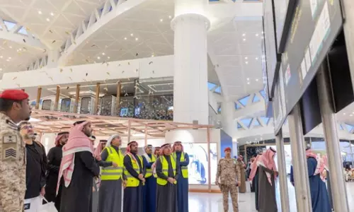 റിയാദ് വിമാനത്താവളത്തിലുണ്ടായ യാത്രാ പ്രതിസന്ധി;അന്വേഷണത്തിന് ഉത്തരവിട്ട് സൗദി ഗതാഗത മന്ത്രി