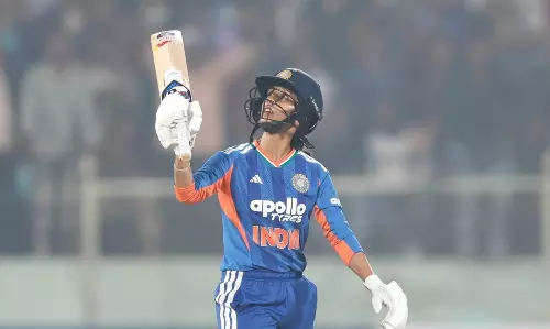 ജെമിമ കരുത്തിൽ ഇന്ത്യ; ശ്രീലങ്കയെ തോൽപിച്ചത് എട്ട് വിക്കറ്റിന്