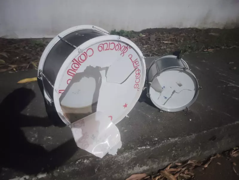 ക്രിസ്മസ് കരോൾ സംഘത്തിന് നേരെ ആര്എസ്എസ് - ബിജെപി ആക്രമണം ക്രിസ്മസ് കരോൾ സംഘത്തിന് നേരെ ആര്എസ്എസ് - ബിജെപി ആക്രമണം