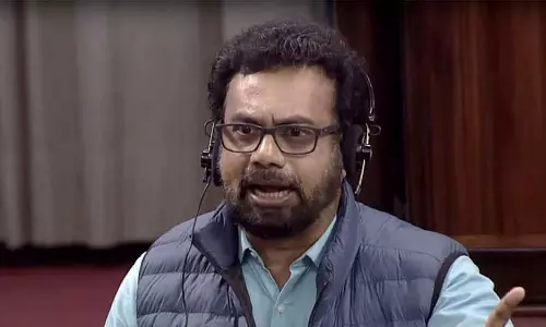ഇന്ത്യൻ ജനാധിപത്യത്തിനേറ്റ തീരാകളങ്കം; പ്രിയങ്കാ ഗാന്ധി പ്രധാനമന്ത്രിയുടെ ചായ സൽക്കാരത്തിൽ പങ്കെടുത്തതിനെതിരെ ജോൺ ബ്രിട്ടാസ്