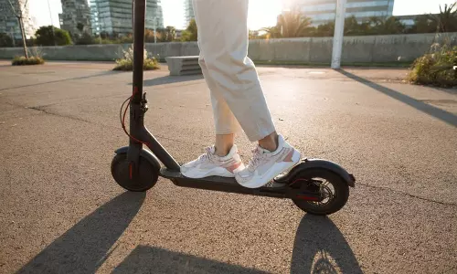 Dubai RTA Reminds E-scooter Riders To Follow Safety Rules