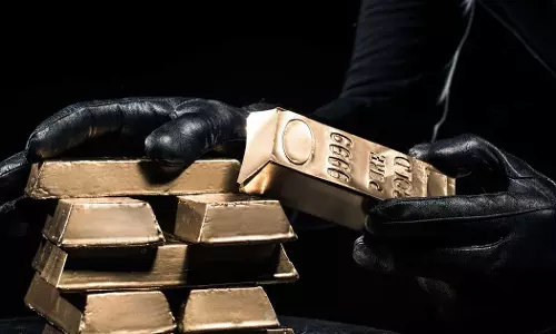 പത്ത് കിലോ സ്വർണം മോഷ്ടിച്ചു; രണ്ട് മലയാളികൾക്ക് ദുബൈയിൽ തടവും പിഴയും