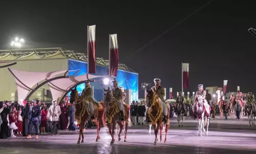 ദർബ് അൽ സാഇയിലെ ആഘോഷം, എത്തിയത് മൂന്നു ലക്ഷം പേർ