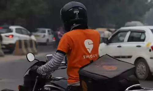 റോഡില്‍ അമിതവേഗതയും അശ്രദ്ധയും വേണ്ട; ഓണ്‍ലൈന്‍ ഡെലിവറി സ്ഥാപനങ്ങള്‍ക്ക് എംവിഡി നോട്ടീസ്