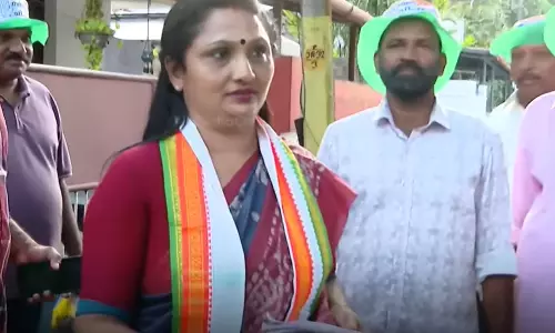 കൊച്ചി മേയർ സ്ഥാനത്തെ ചൊല്ലി കോൺഗ്രസിൽ അതൃപ്തി പുകയുന്നു; പ്രതിഷേധത്തിനൊരുങ്ങി ദീപ്തി അനുകൂലികൾ