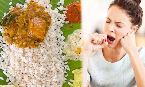 ഉച്ചക്ക് ചോറ് കഴിച്ചതിന് പിന്നാലെ ഉറക്കം വരാറുണ്ടോ?; കാരണമിതാണ്...
