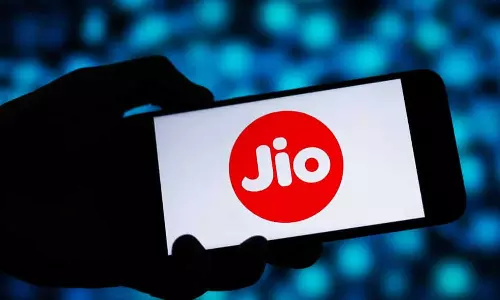 ന്യൂ ഇയർ പ്ലാനുകൾ പ്രഖ്യാപിച്ച് ജിയോ; 500 രൂപയ്ക്ക് സൂപ്പർ സെലിബ്രേഷൻ പ്രതിമാസ പ്ലാൻ