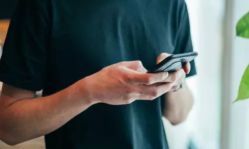 ഇന്ത്യയിൽ ജൻസികൾ കടം വാങ്ങി ജീവിക്കുന്നു; ചൈനീസ് ജൻസികൾ പണം സമ്പാദിക്കുന്നു