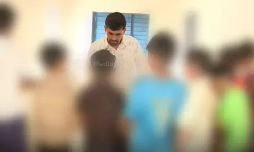 ചവിട്ടുകയും അസഭ്യം പറയുകയും ചെയ്തു; പാലക്കാട് കുട്ടികളുടെ കരോൾ സംഘത്തിന് നേരെ നടന്നത് ക്രൂരമായ അതിക്രമം