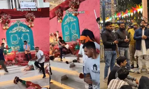 Hindutva workers attack on Christmas celebrations in Chhattisgarh Hanuman Chalisa outside church in UP