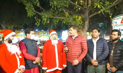 സാന്താക്ലോസിനെ അവഹേളിച്ചെന്ന് പരാതി; എഎപി നേതാക്കൾക്കെതിരെ കേസെടുത്ത് ഡല്‍ഹി പൊലീസ്