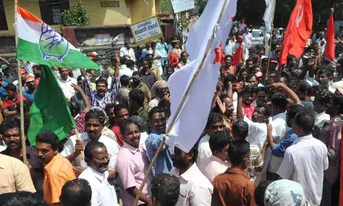 ത്രിതല പഞ്ചായത്ത് അധ്യക്ഷ തെരഞ്ഞെടുപ്പ് ഇന്ന്