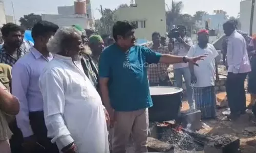 ബം​ഗളൂരു ബുൾഡോസർ രാജ്: സ്ഥലം സന്ദർശിച്ച് എ.എ റഹിം എംപി